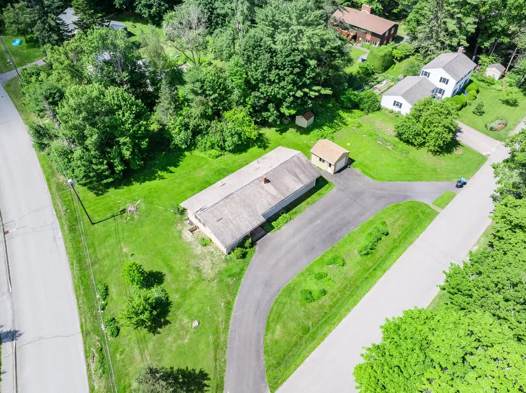 2 Averill Street Orono ME 04473