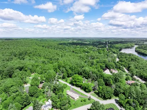 2 Averill Street Orono ME 04473
