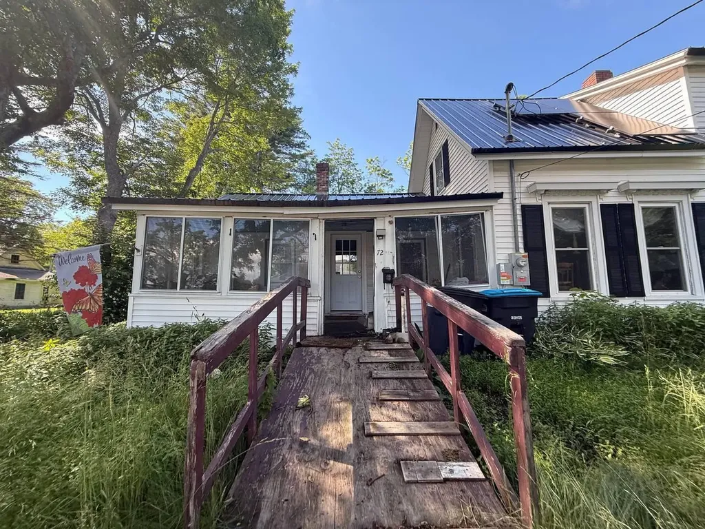 72 Penobscot Street Orono ME 04473