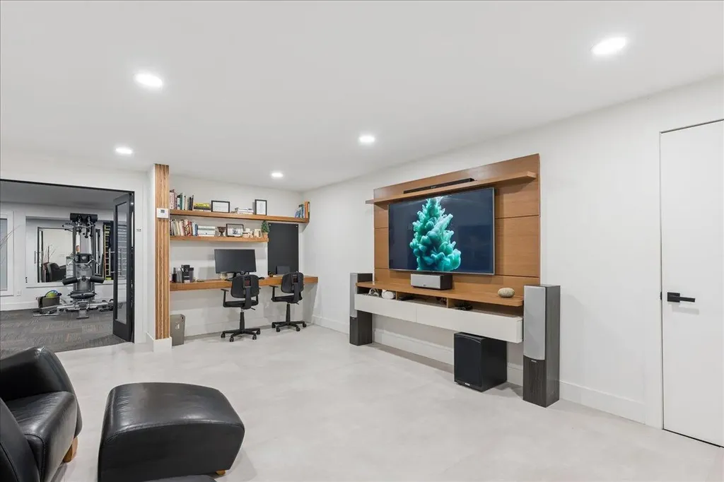 38 Osprey Reach Road Stockton Springs ME 04981