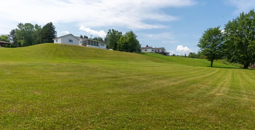 32 U.s. 1 Frenchville ME 04745