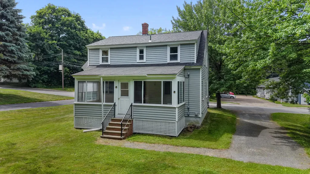 8 Grove Street Brewer ME 04412