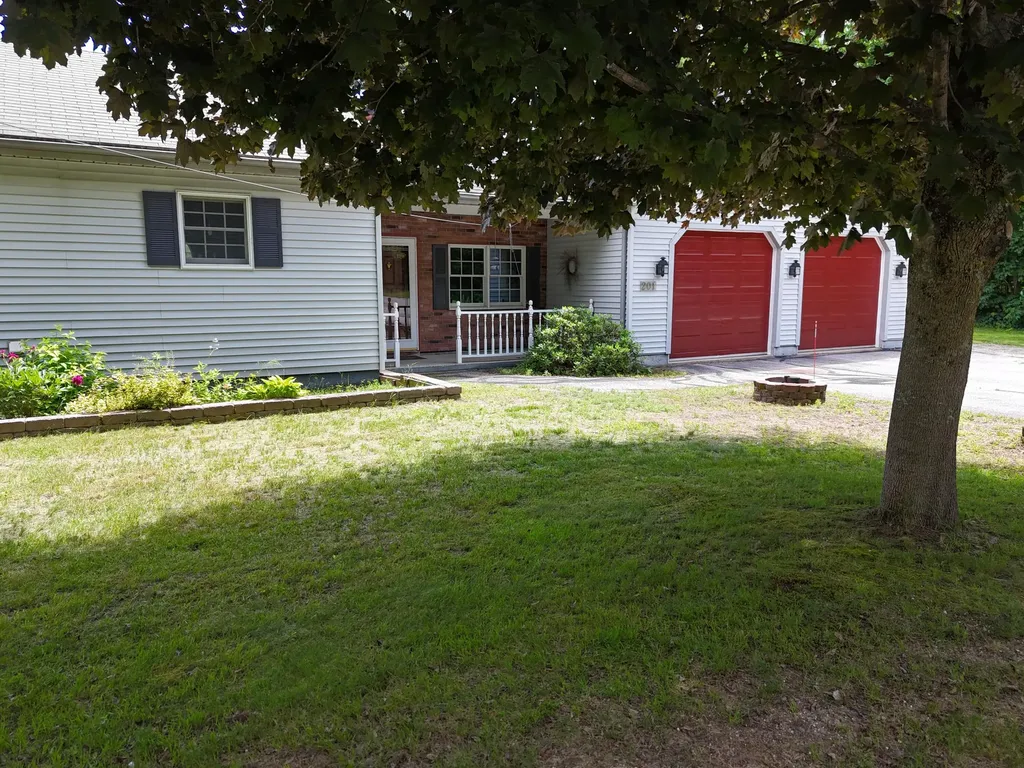 201 Bean Street Turner ME 04282