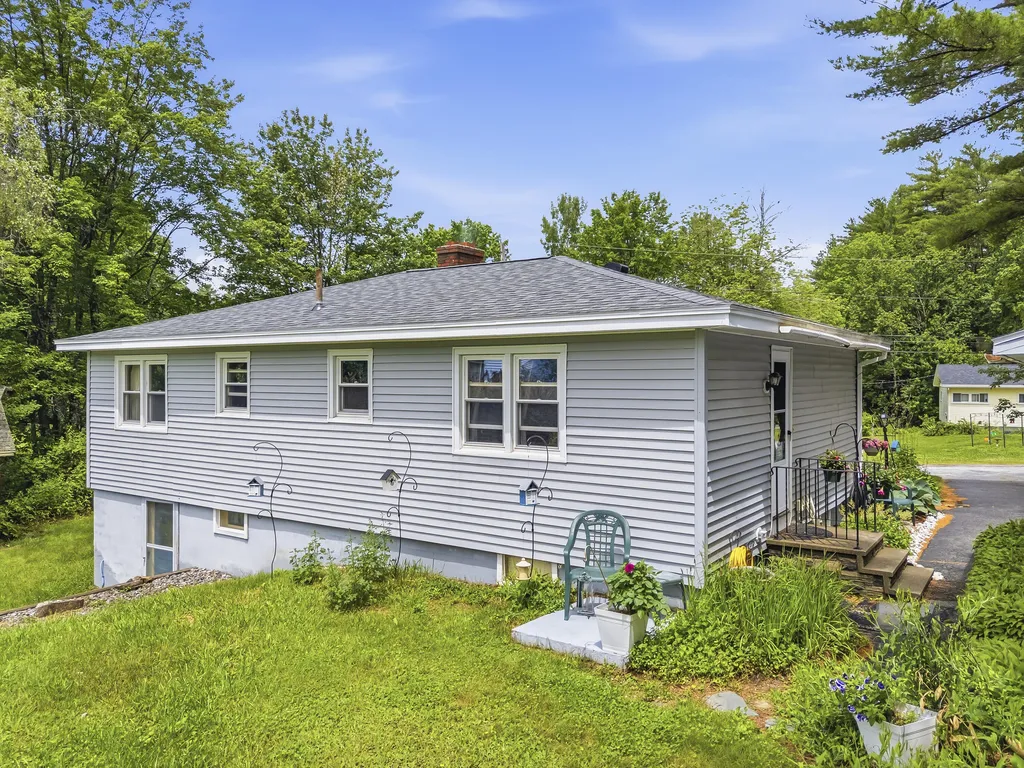 6 Forbes Road Lisbon ME 04252