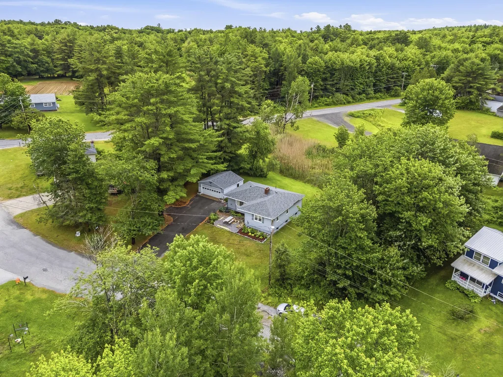 6 Forbes Road Lisbon ME 04252
