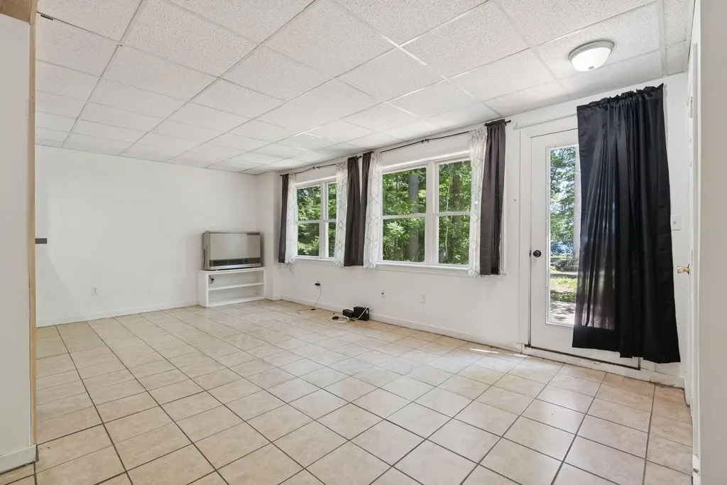 26 Jamesport Road Casco ME 04015
