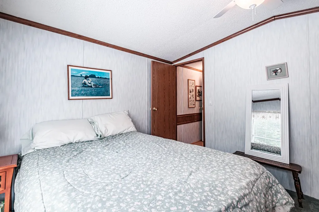 5 Donna Avenue Naples ME 04055