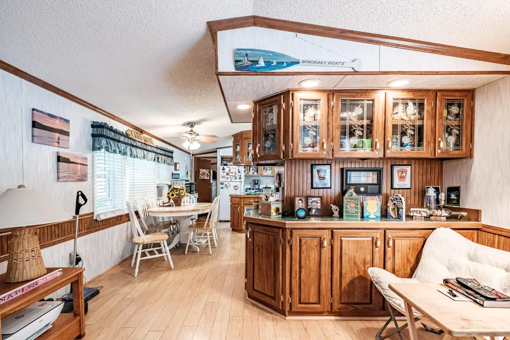 5 Donna Avenue Naples ME 04055