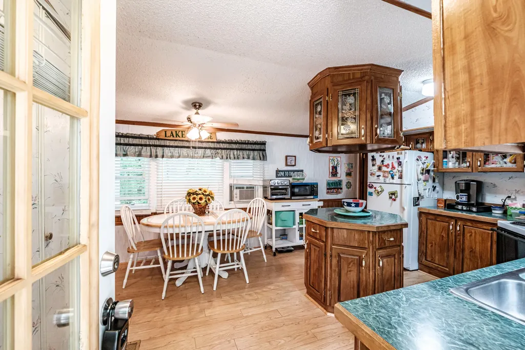 5 Donna Avenue Naples ME 04055