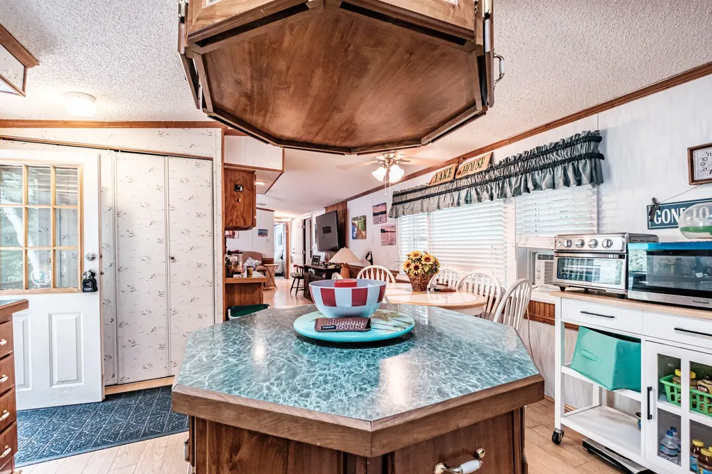 5 Donna Avenue Naples ME 04055