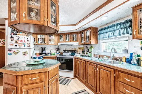 5 Donna Avenue Naples ME 04055