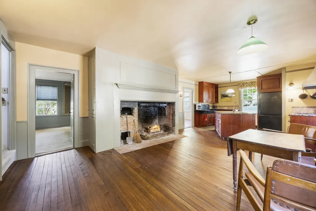 372 Intervale Road New Gloucester ME 04260