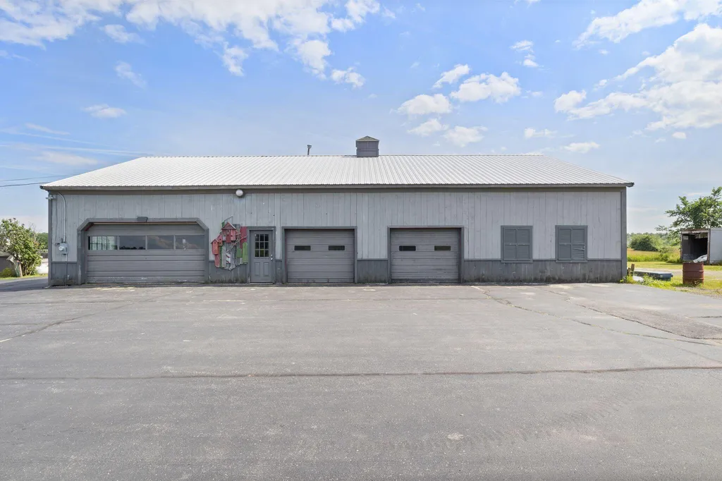 71 Dennett Road Dayton ME 04005