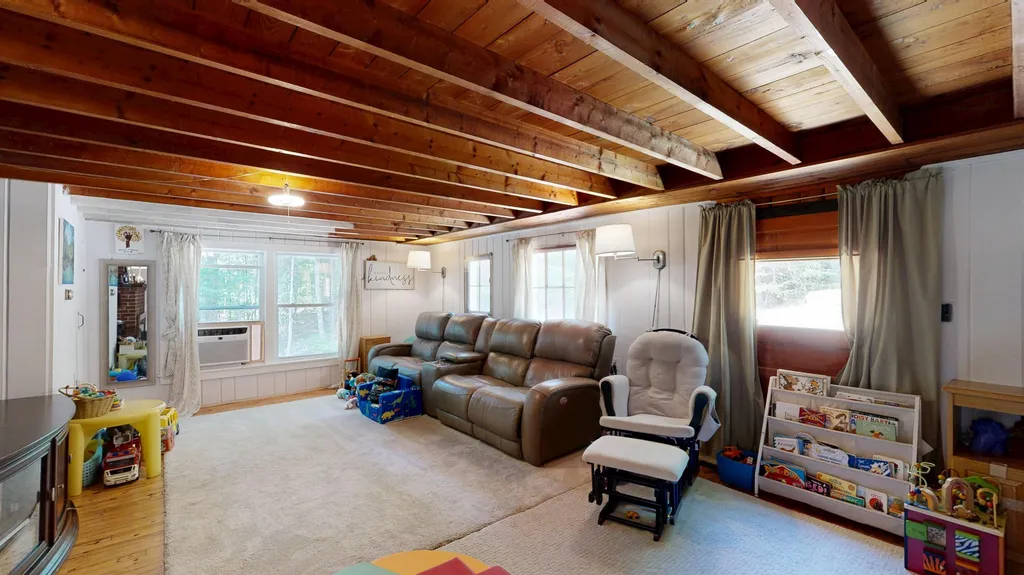 418 Old Woodman Hill Road Minot ME 04258