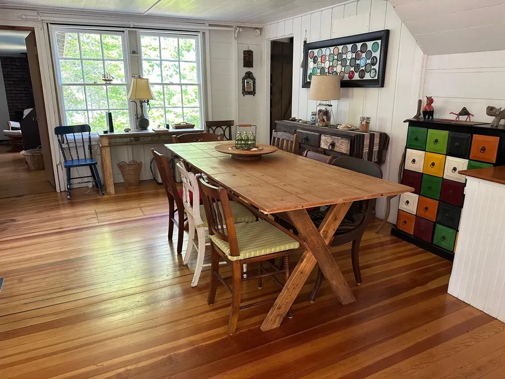 68 Cliff Road Northport ME 04849
