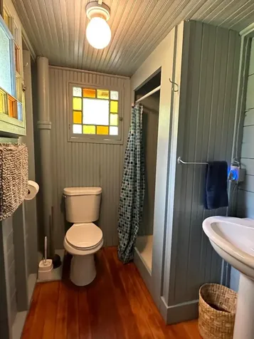 68 Cliff Road Northport ME 04849