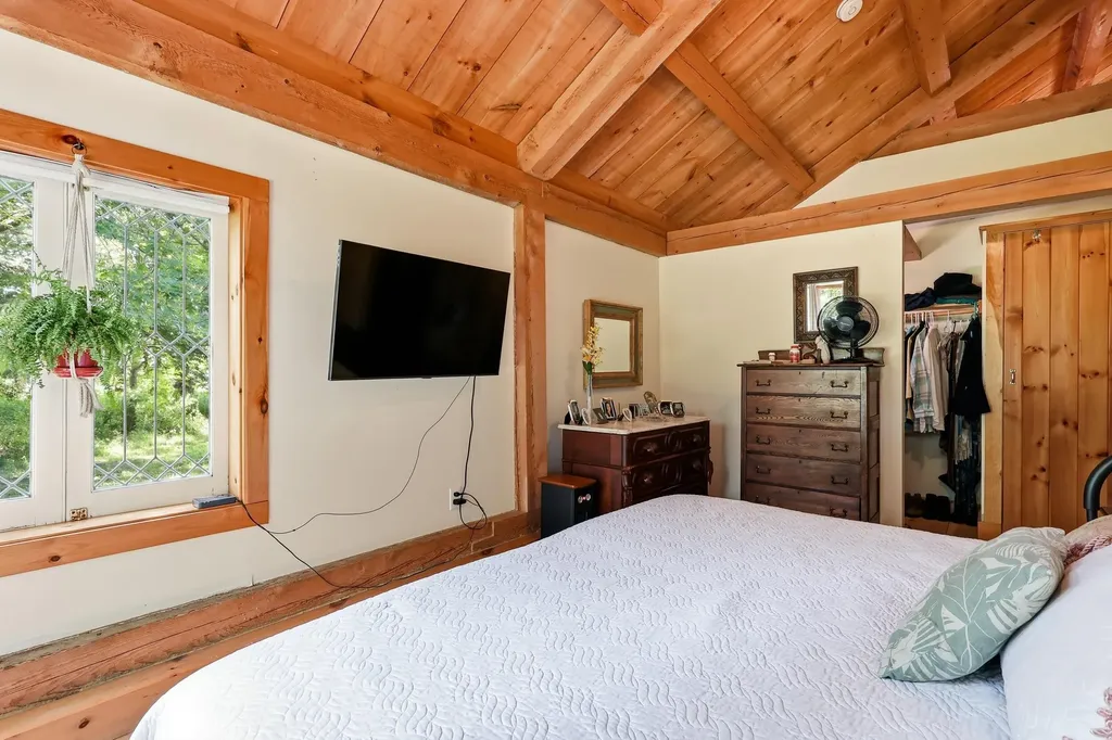116 Rogers Road Kittery ME 03904