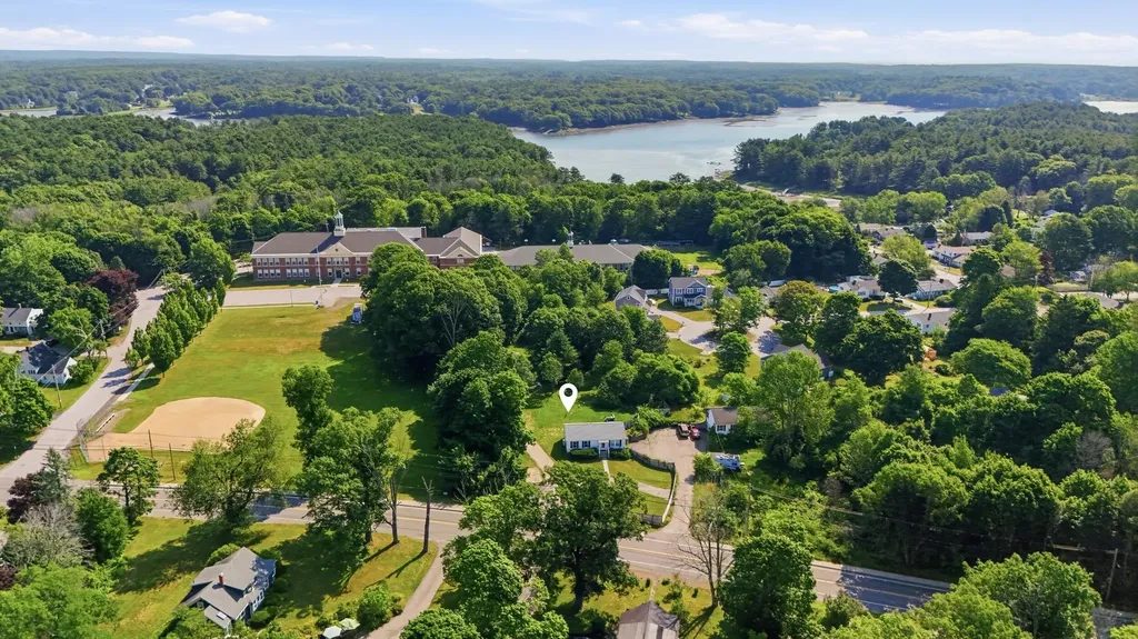 116 Rogers Road Kittery ME 03904