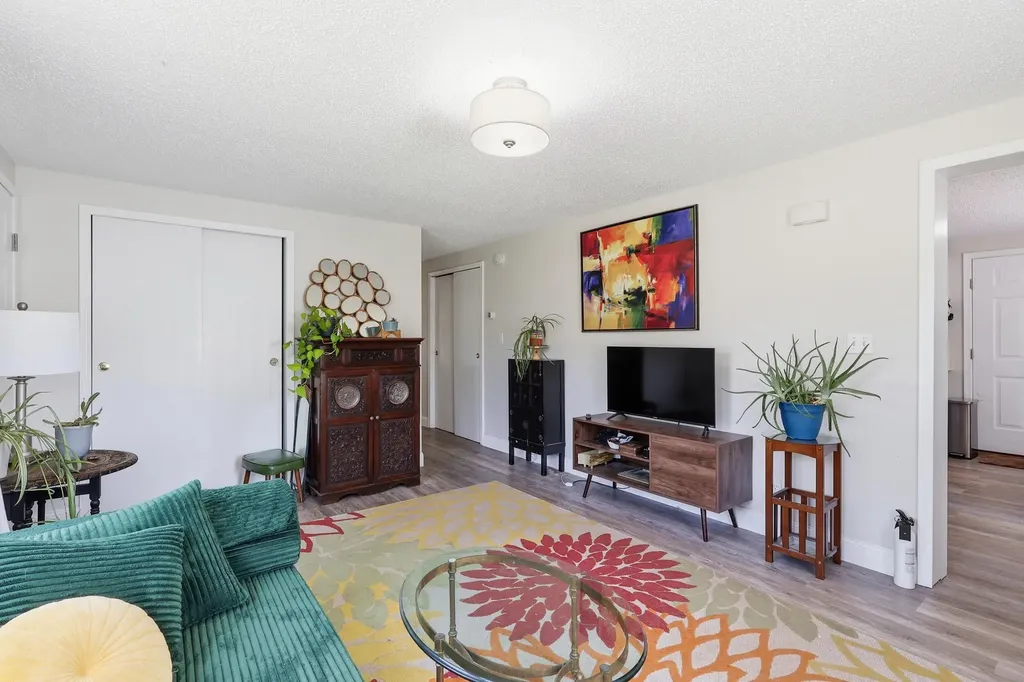 116 Rogers Road Kittery ME 03904
