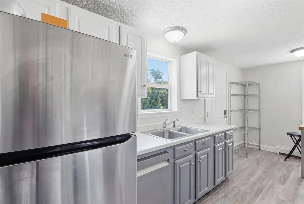 116 Rogers Road Kittery ME 03904