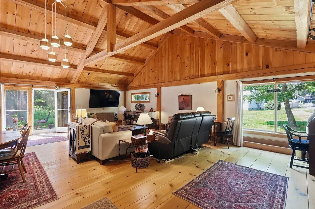 116 Rogers Road Kittery ME 03904