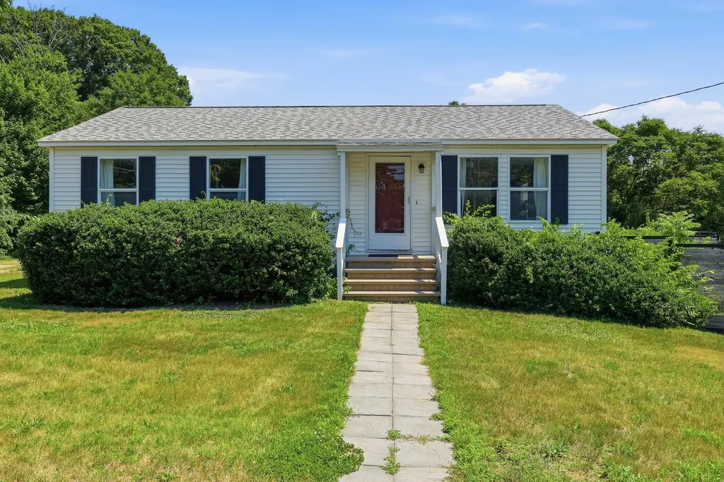 116 Rogers Road Kittery ME 03904