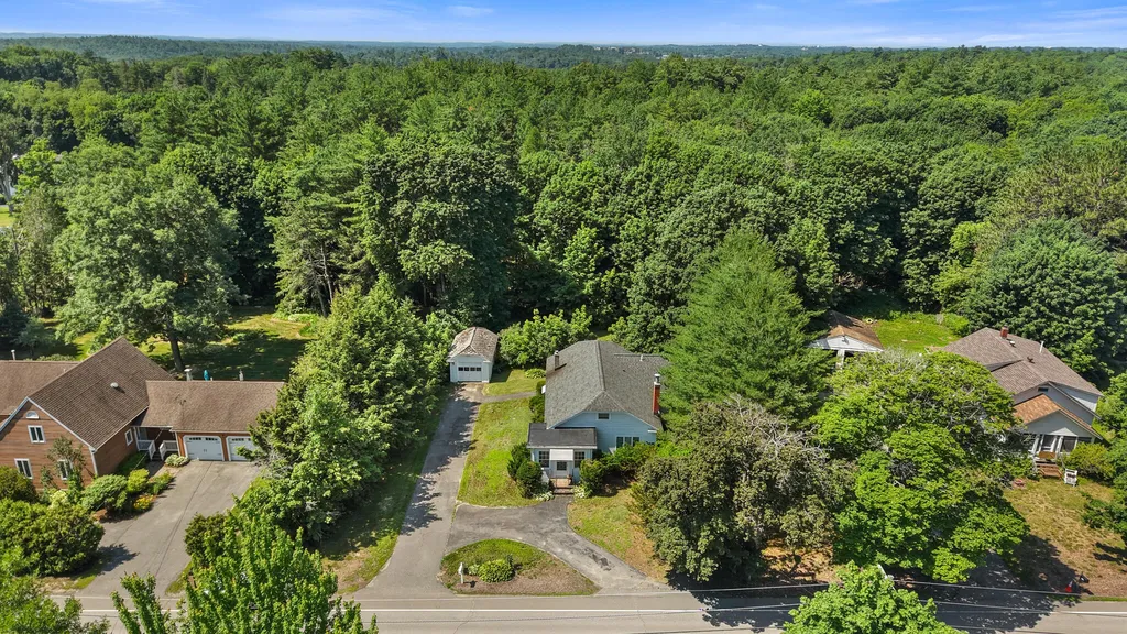 1106 Chase Road Veazie ME 04401