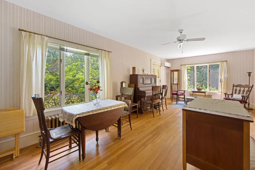 1106 Chase Road Veazie ME 04401