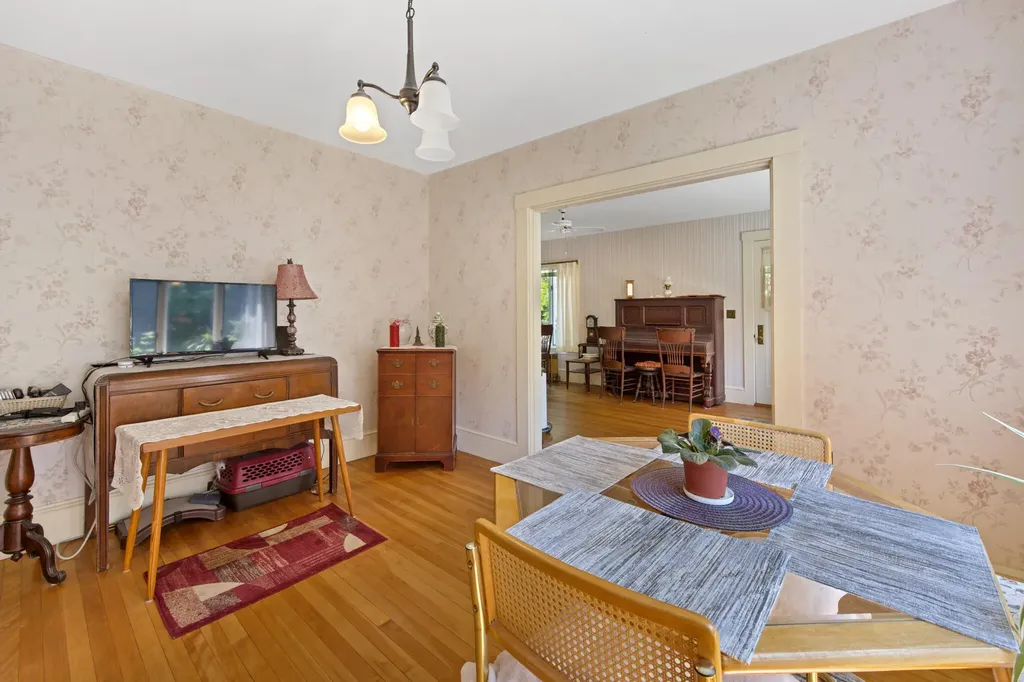 1106 Chase Road Veazie ME 04401