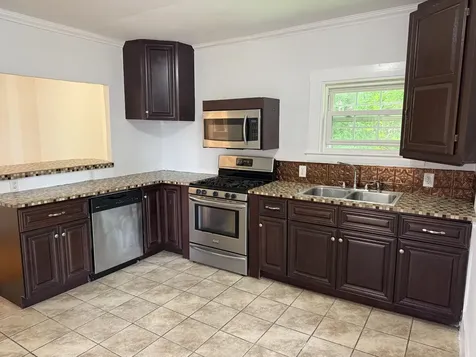 111 Kinderhook Street Randolph ME 04346