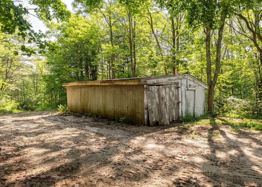 1326 Long Plains Road Buxton ME 04093
