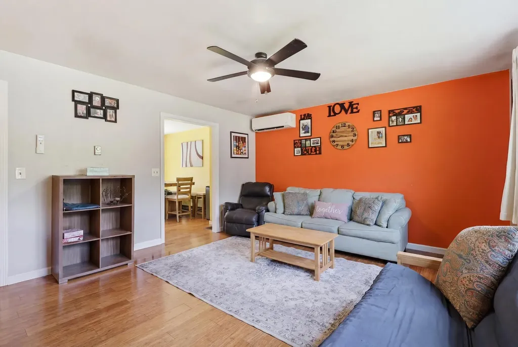 23 Hunter Lane Topsham ME 04086