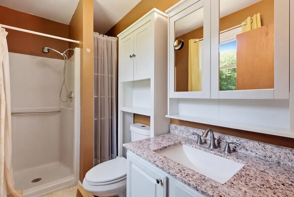 23 Hunter Lane Topsham ME 04086