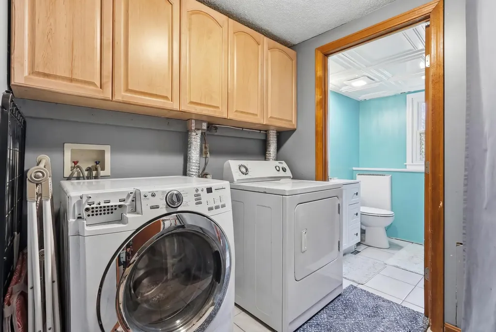 23 Hunter Lane Topsham ME 04086