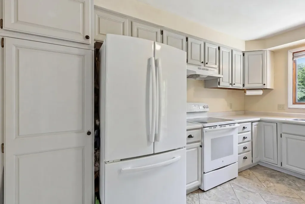 23 Hunter Lane Topsham ME 04086