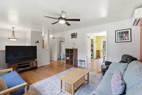 23 Hunter Lane Topsham ME 04086