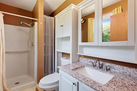 23 Hunter Lane Topsham ME 04086