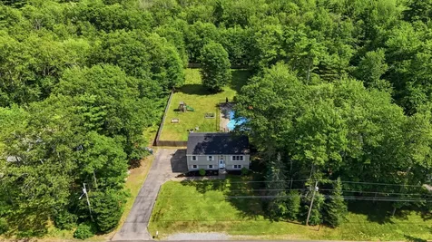 23 Hunter Lane Topsham ME 04086