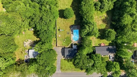 23 Hunter Lane Topsham ME 04086