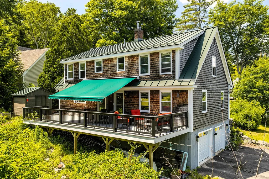6 Chestnut Hill Camden ME 04843