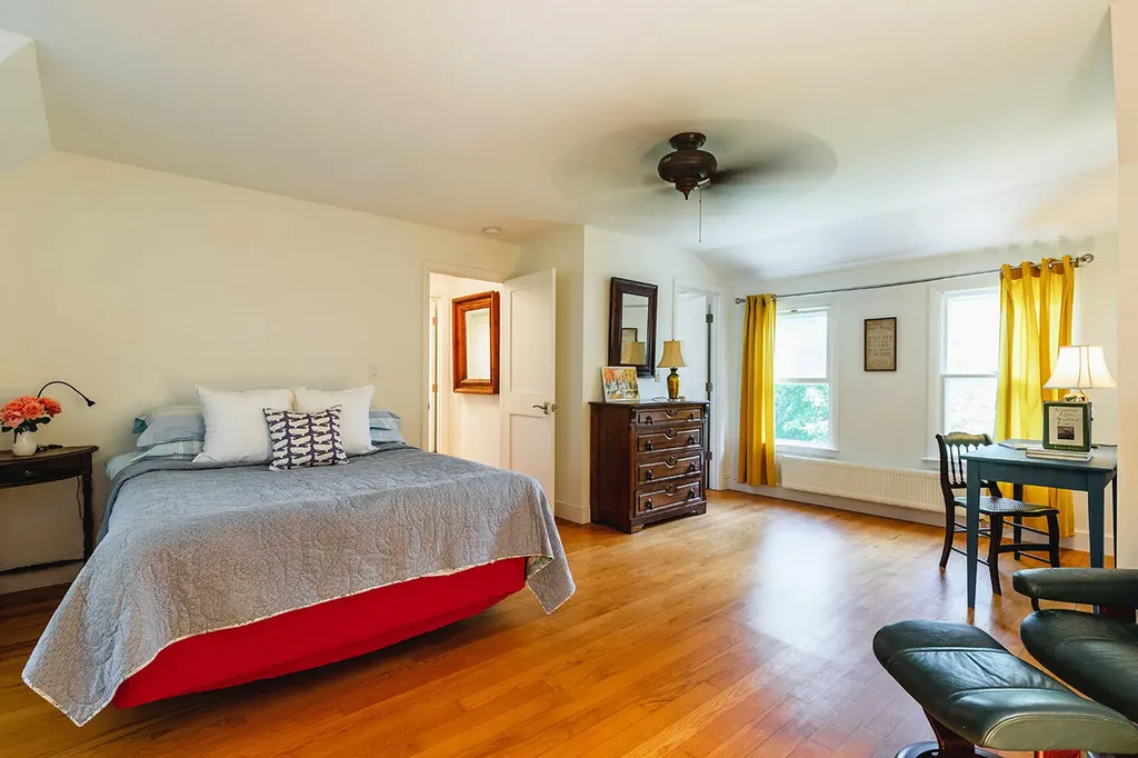 6 Chestnut Hill Camden ME 04843