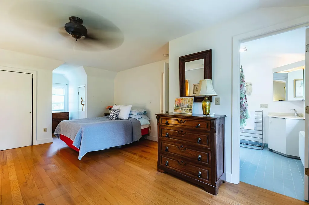 6 Chestnut Hill Camden ME 04843