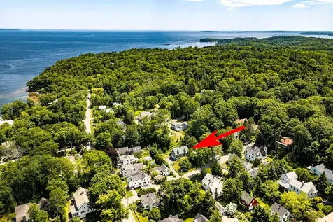 6 Chestnut Hill Camden ME 04843
