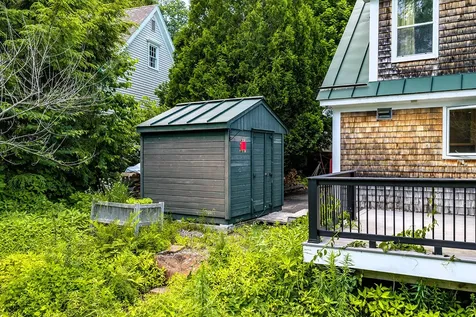 6 Chestnut Hill Camden ME 04843