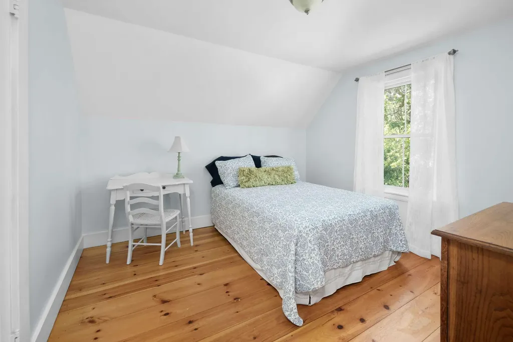 5 Hoyts Island Lane Kittery ME 03905