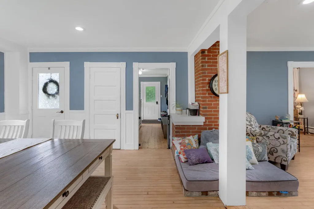 59 Park Street Dexter ME 04930