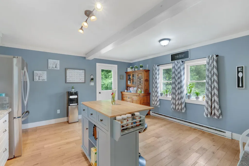 59 Park Street Dexter ME 04930