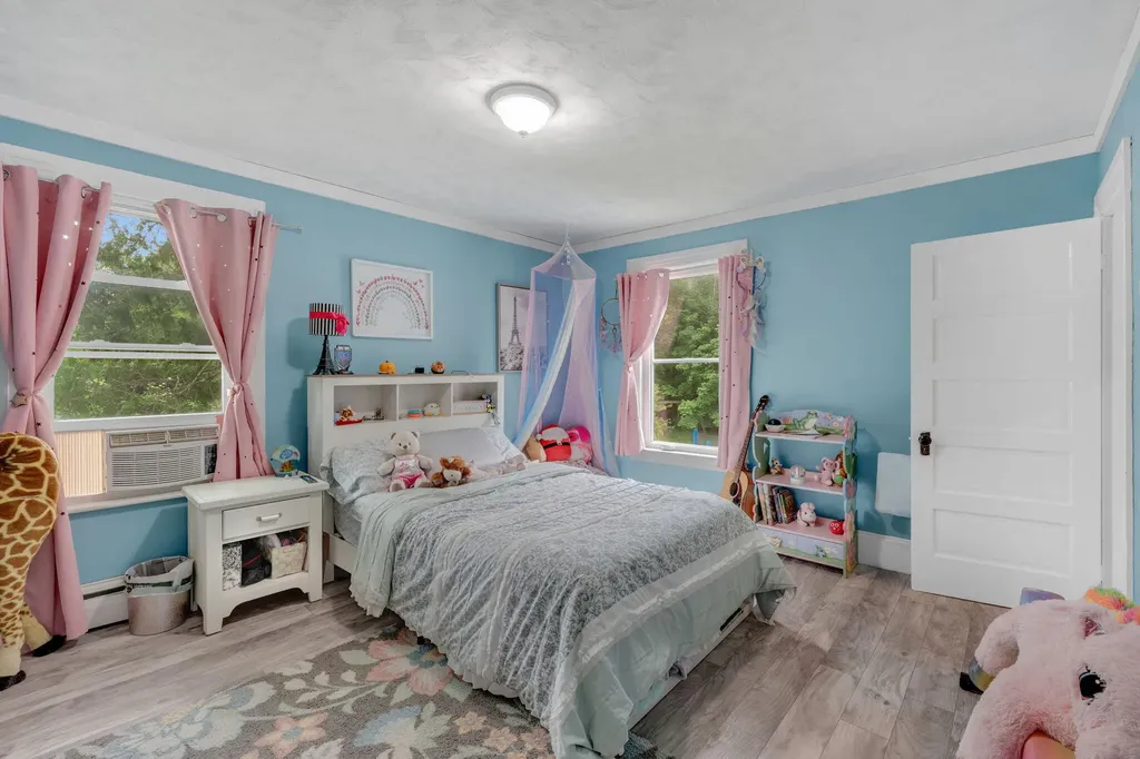 59 Park Street Dexter ME 04930