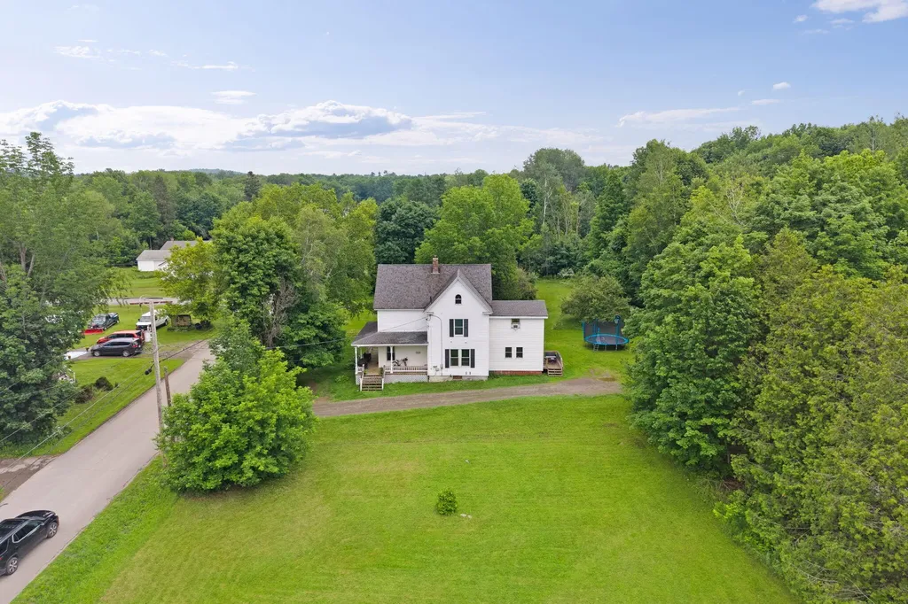 59 Park Street Dexter ME 04930