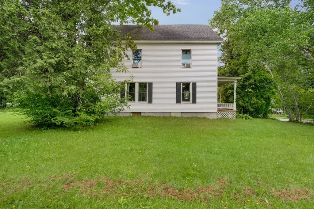 59 Park Street Dexter ME 04930